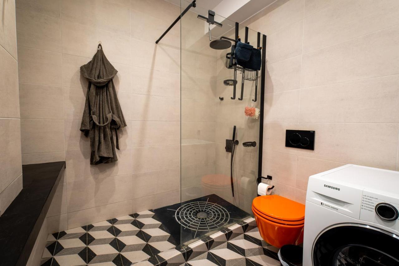 Spacious Apartment In Kavouri เอเธนส์ ภายนอก รูปภาพ